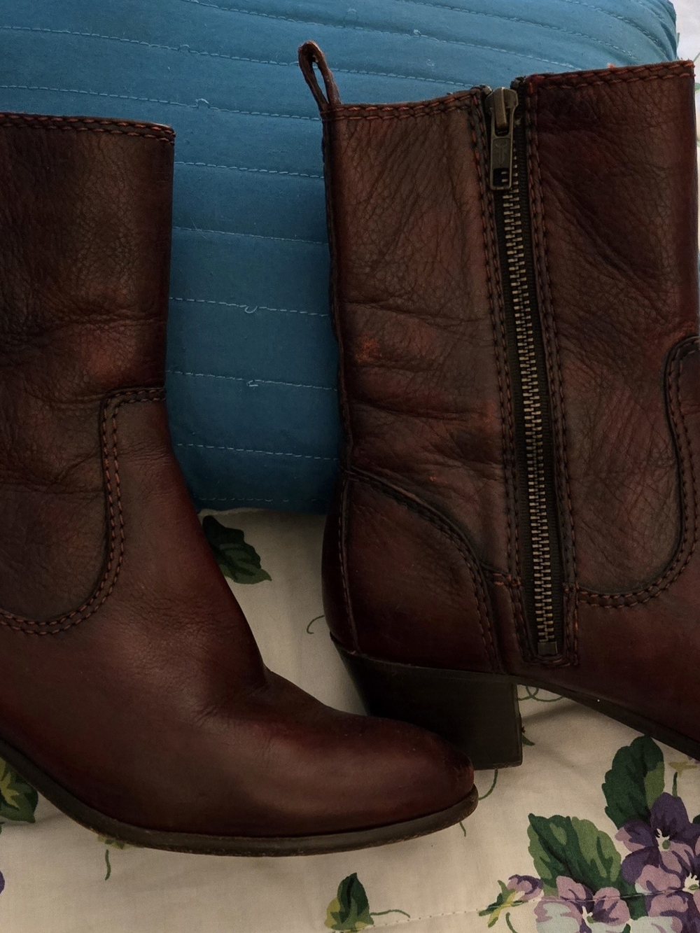 Frye Women's Dark Red Leather Zip Ankle Boots Vintage 2014